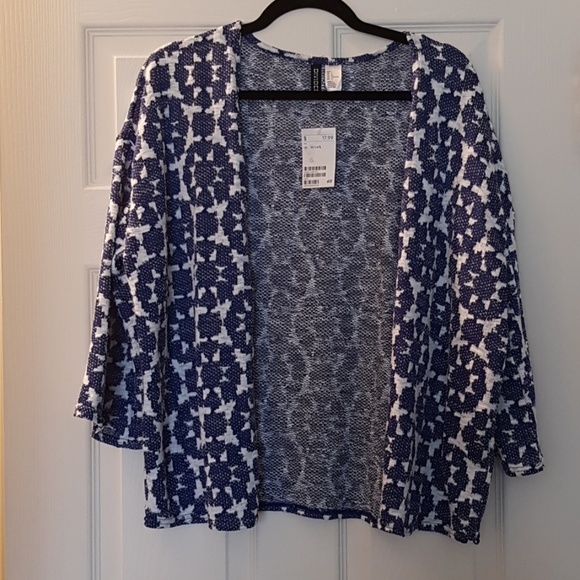 H&M Tops - NWT H&M Blue and White Print Knit Kimono Cardigan